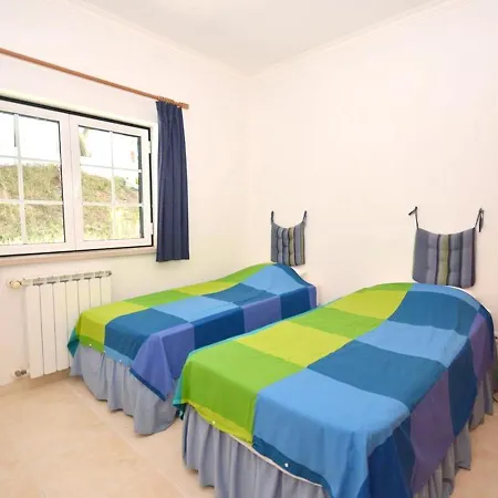 With 4 Bedrooms In With Private Pool Enclosed Garden And Wifi Villa *