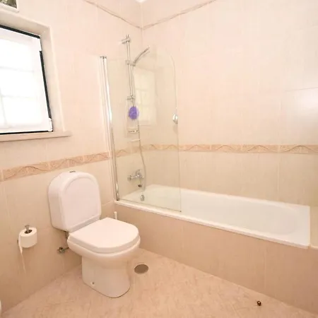 With 4 Bedrooms In With Private Pool Enclosed Garden And Wifi Villa